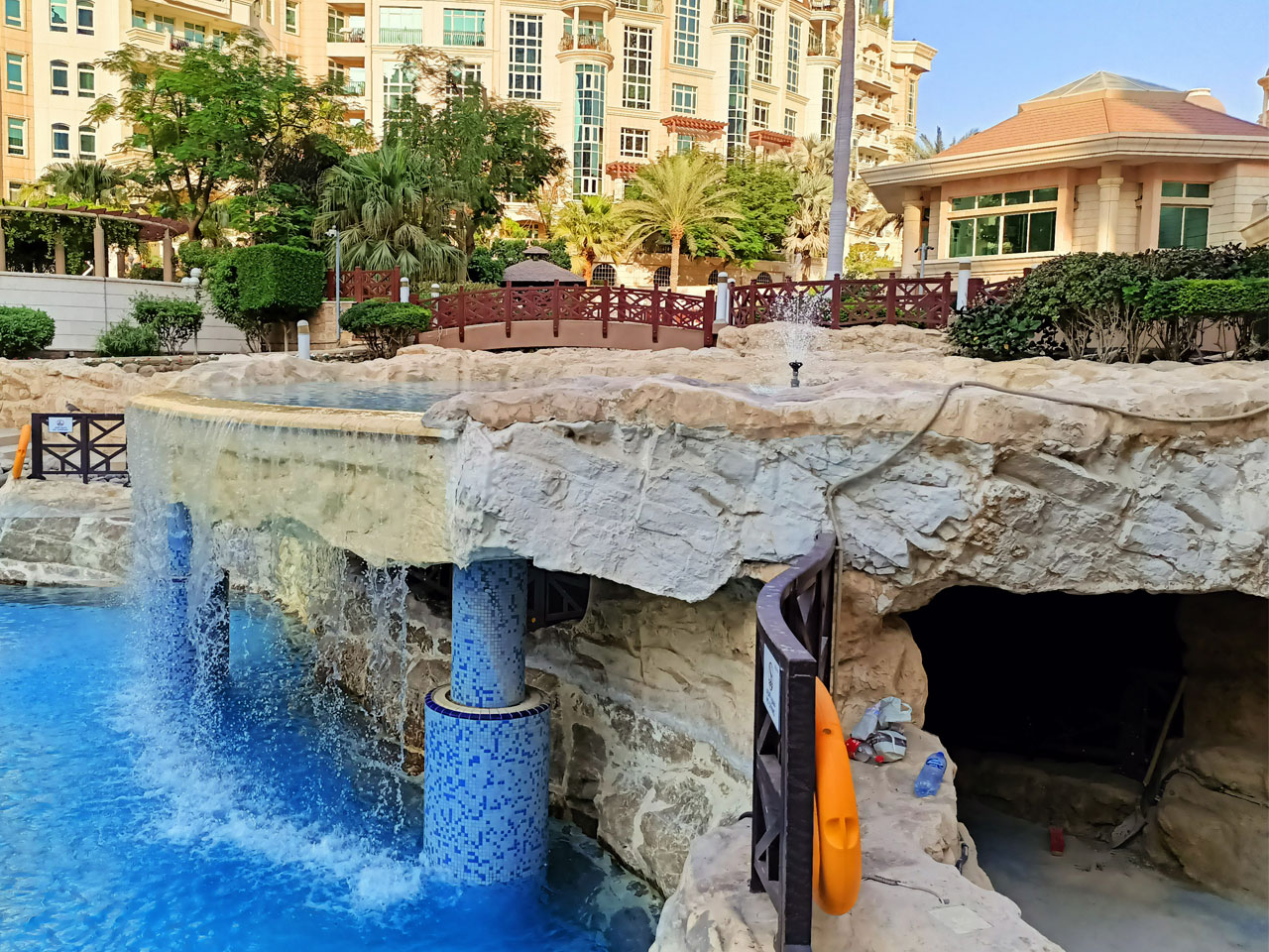 Murooj-big-pool